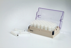 Universal-Kryoröhrchen, 2 ml Nunc™ mit Innengewinde und 2D-Code