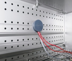 Access port 30 mm, above with silicone stopper for all models