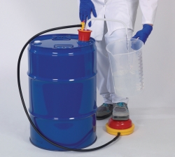 Disposable foot pumps OTAL<sup>®</sup>, with PE conveying pipes