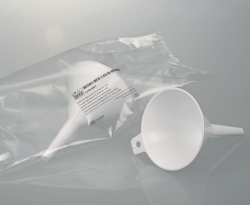 Disposable funnels, PS, white