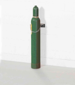 Gas cylinder wall bracket made of steel for 1 bottle à Ø 140 mm