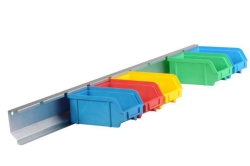 Metallschiene 970mm, glanzverzinkt f&uuml;r 9 Sichtboxen aus PS Gr.2