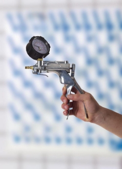 VacuMan vacuum or pressure pump