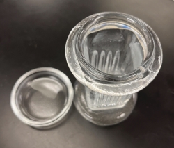 F&auml;rbebecher nach Coplin, Glas, mit Glasdeckel