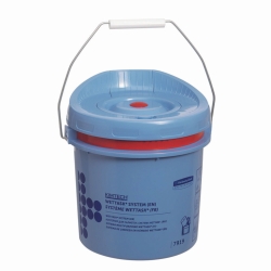 Dispenser bucket for cleaning system