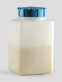 Rectangular bottle 50 ml, PE with screw-cap, clear