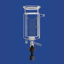 Reaction vessels, cylindrical, with thermostatic jacket and withdrawal valve