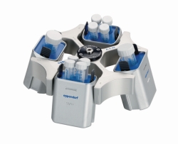 Swing-out rotor A-4-44 for centrifuges 5804/5804 R, 5810/5810 R, incl. 4 rectangular buckets of 100 ml