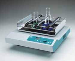 Kompaktschüttler KS 15 A control Kreisbewegung/Digitalanzeige mit Aufsatz Combifix KS