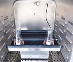 Rotary shakers for CO2 incubators, with clamping strips