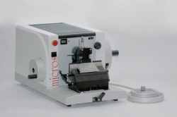 Fully automatic Rotary Microtome RAZOR-e