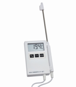 Digitales Einstechthermometer P200