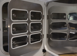 Geteilte Innentüren für CO<sub>2</sub>-Inkubatoren CB / CBF